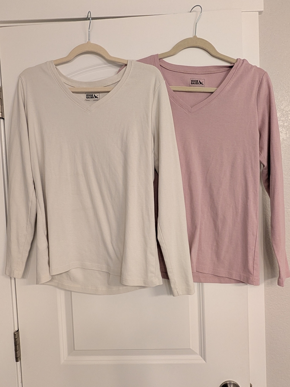Eddie Bauer Long-Sleeve V-Neck Top in Cream and Dusty Pink